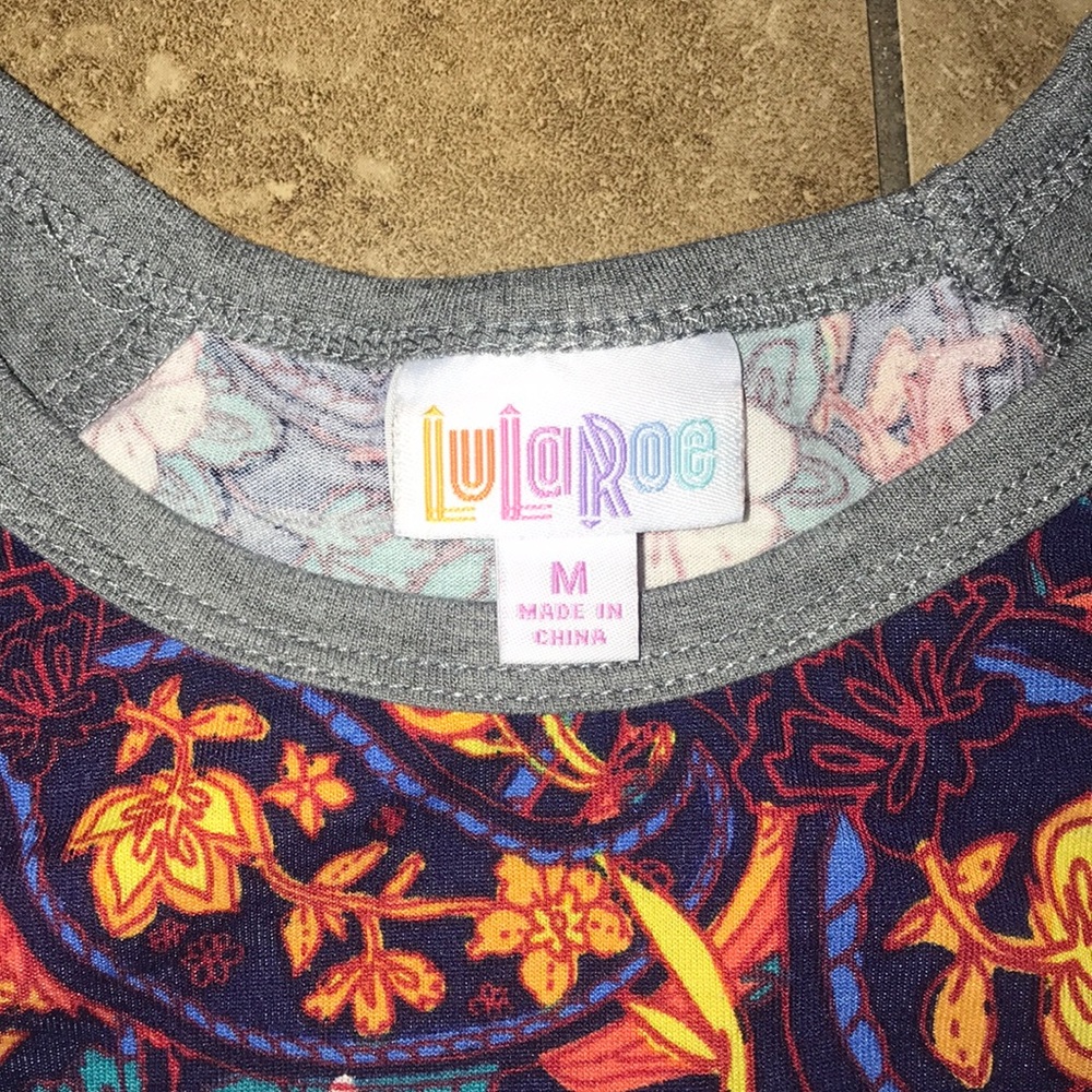 Lularoe Randy - Picture 3 of 5